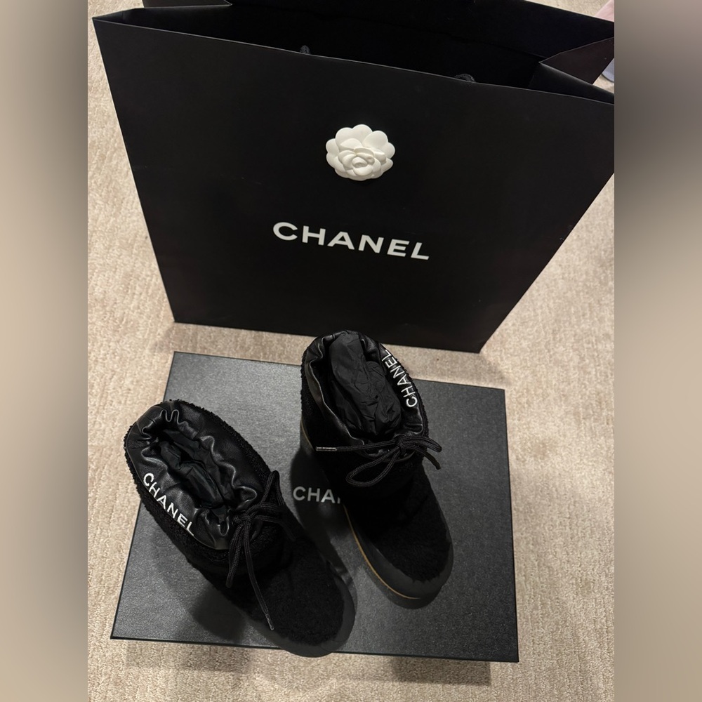 Chanel Black Winter Boots for Women